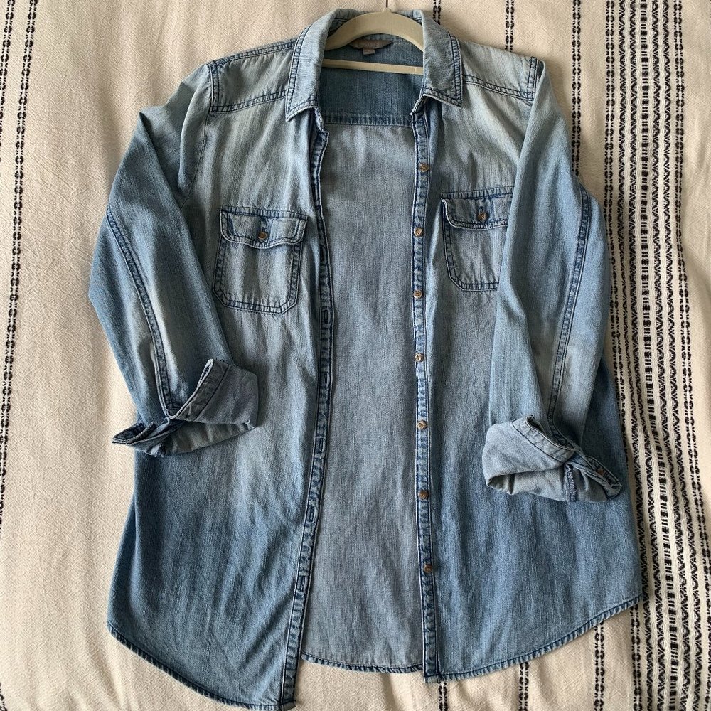 Light Wash Chambray Shirt